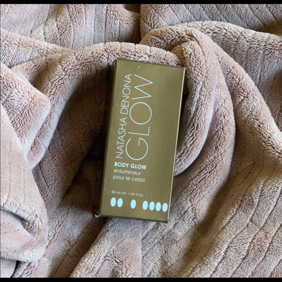 Natasha denona body glow - Picture 3 of 4
